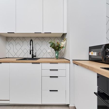 Nowa Manufaktura Apartment Wroclaw Krzyki By Noclegi Renters ภายนอก รูปภาพ