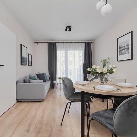 Nowa Manufaktura Apartment Wroclaw Krzyki By Noclegi Renters ภายนอก รูปภาพ