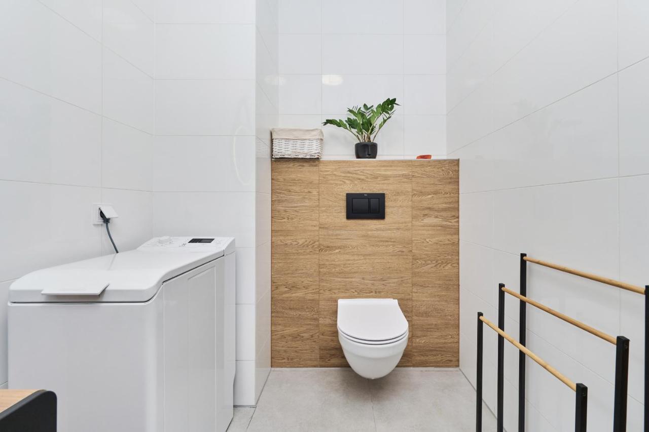 Nowa Manufaktura Apartment Wroclaw Krzyki By Noclegi Renters ภายนอก รูปภาพ