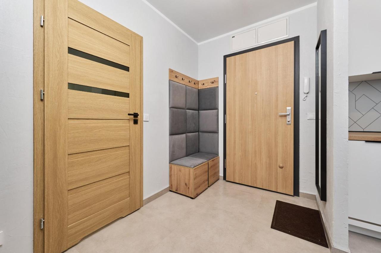 Nowa Manufaktura Apartment Wroclaw Krzyki By Noclegi Renters ภายนอก รูปภาพ