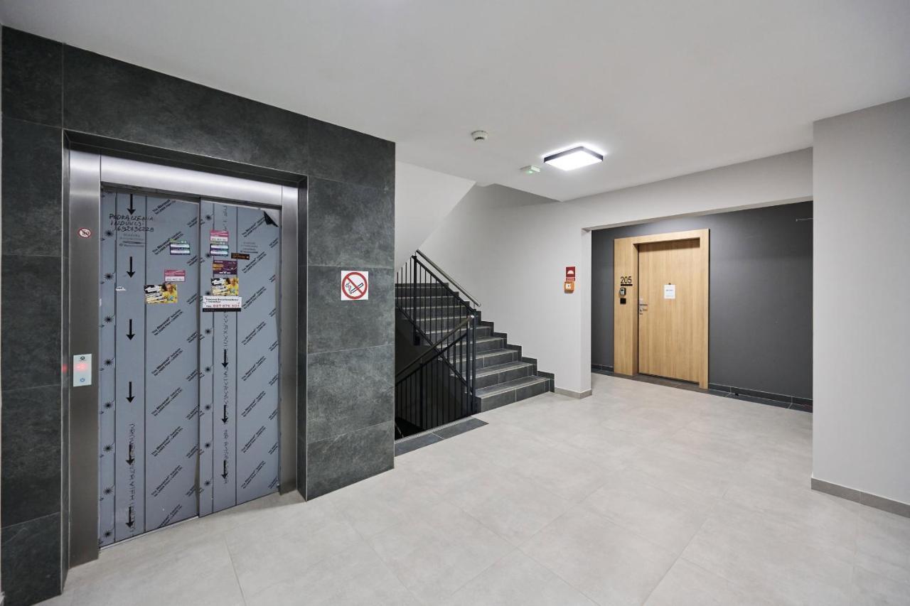 Nowa Manufaktura Apartment Wroclaw Krzyki By Noclegi Renters ภายนอก รูปภาพ