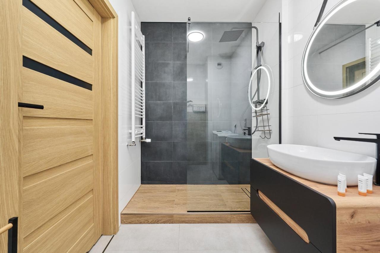 Nowa Manufaktura Apartment Wroclaw Krzyki By Noclegi Renters ภายนอก รูปภาพ