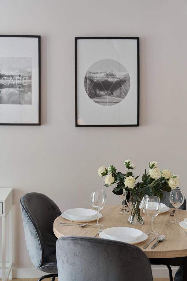 Nowa Manufaktura Apartment Wroclaw Krzyki By Noclegi Renters ภายนอก รูปภาพ